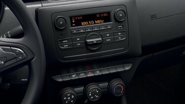 DACIA PLUG&MUSIC