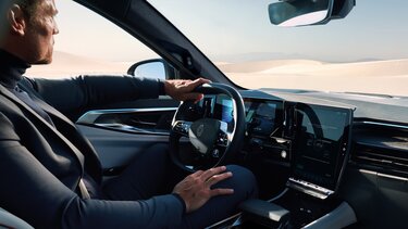 Full Hybrid E-Tech – dynamisch – Renault