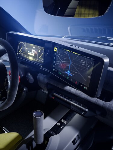 Elektrisches Fahren und Echtzeit-Navigation mit Google Maps – Renault 5 Turbo 3E